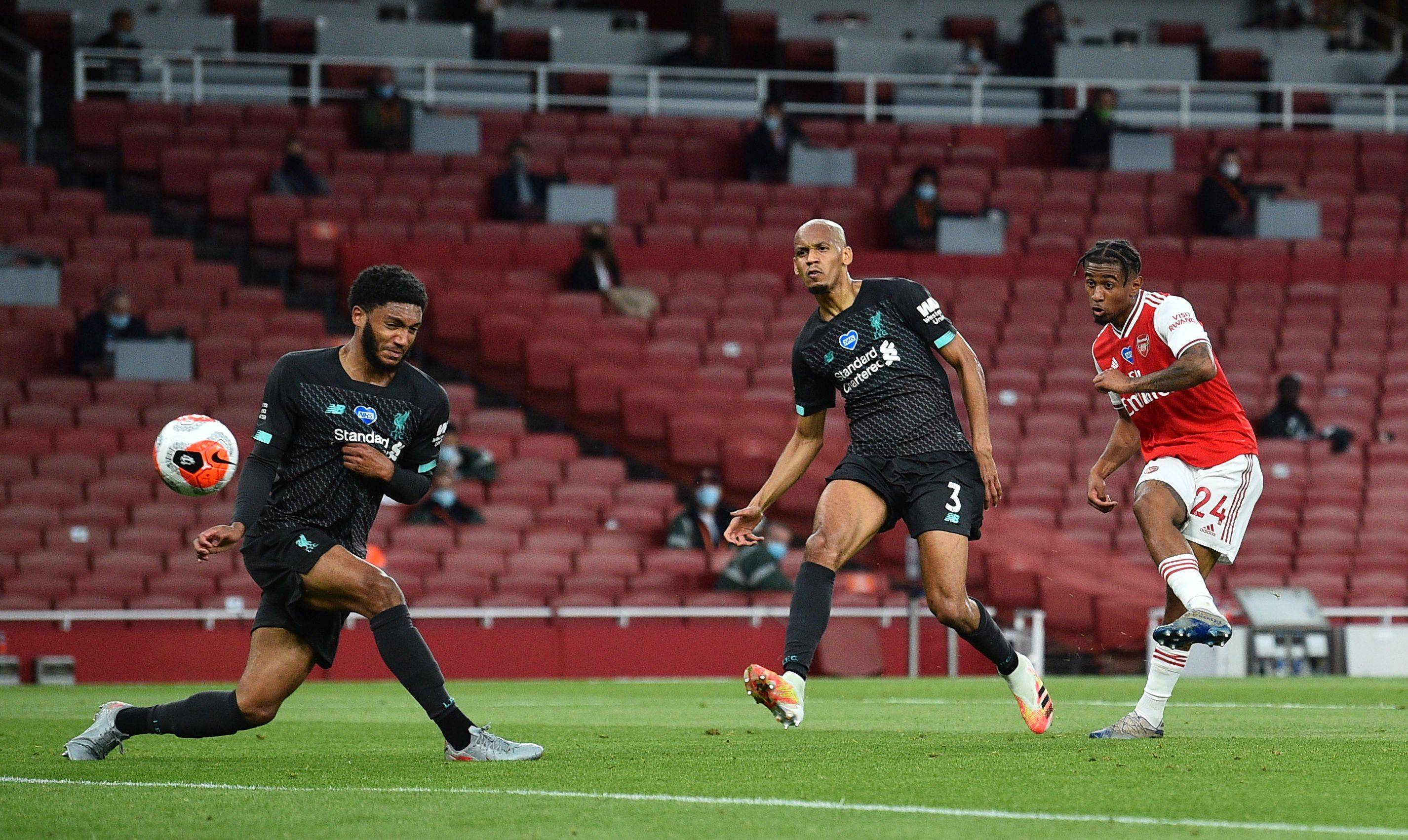 也在向我们 也在向我们