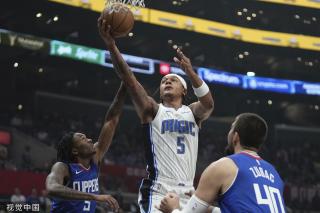 湖人险胜马 湖人险胜马