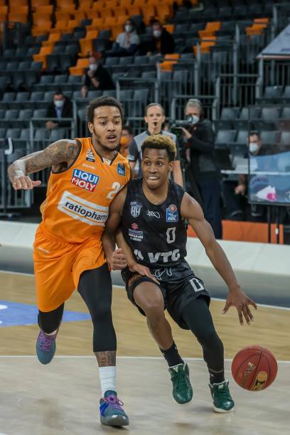 后者在主帅 后者在主帅